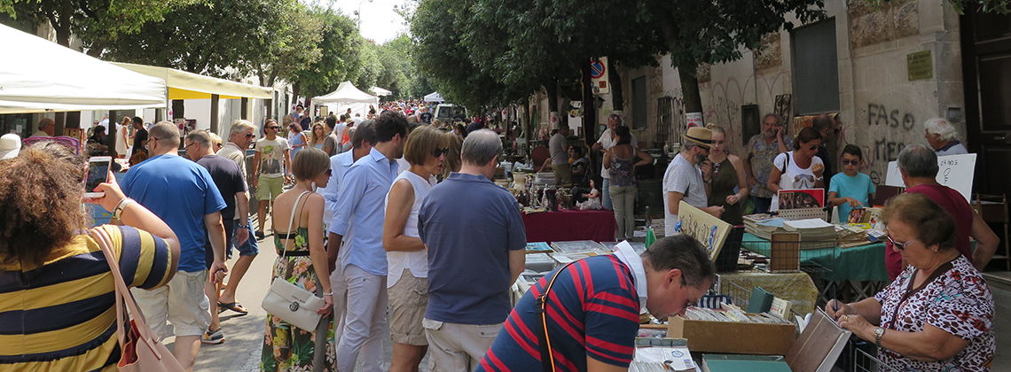 Domenica 21 agosto torna il grande mercatino di “Antiquariato in Valle d’Itria”